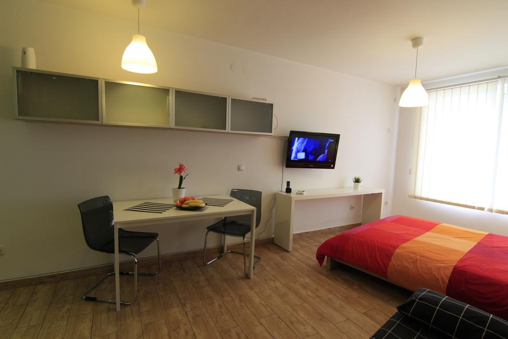 Stay Nexus Galaxy Center София Номер фото